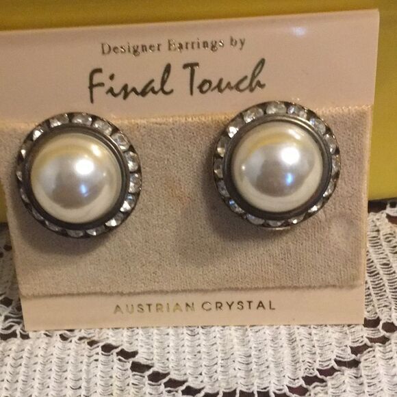 Vintage Final Touch Earrings - Picture 3 of 4